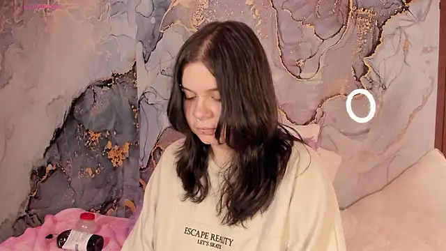 mey_moon - Mey_moon's free webcam - UK Sex Cams