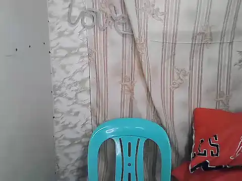 BestCausinEVER2324 webcam