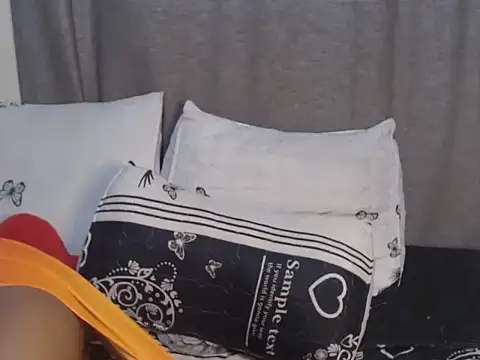 ScarlettNoire webcam