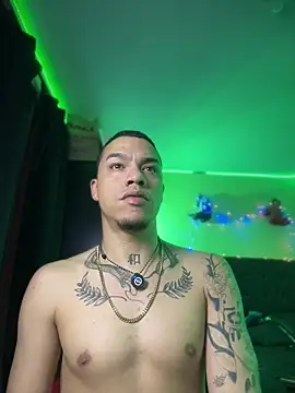 AlphaMasterXxx webcam