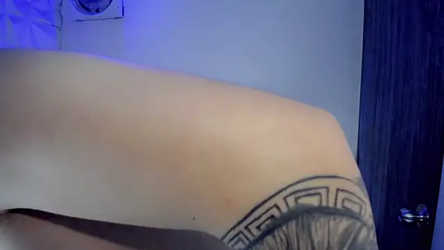 d_moneyy_ - D_moneyy_'s free webcam - UK Sex Cams