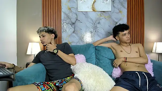 YOUNG_BOYS_HELL webcam