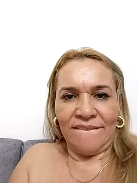 charlotte_milf30 webcam