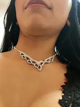 Lauraaa_pink18 webcam