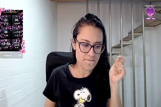 Jessie_Desire webcam