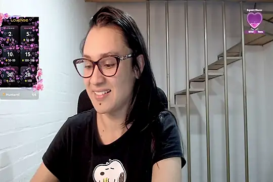 Jessie_Desire webcam