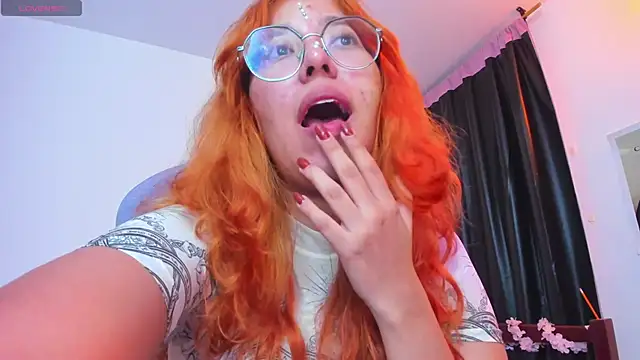 _Moon_Johnson webcam