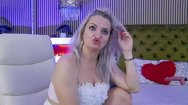 ladytouch (F milf) - 👄I don't fake it .... I scream it 💦