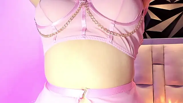 megan_whitee__ webcam