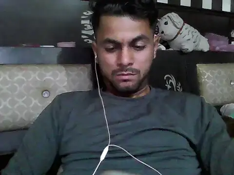 Stubborndesiboy webcam