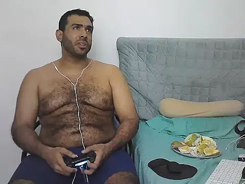 AlphaLatinoBear webcam