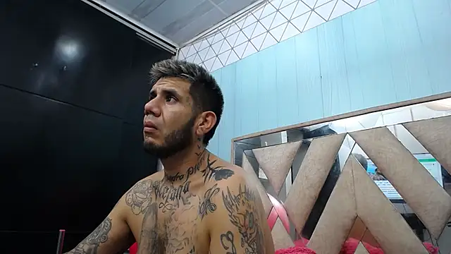 allison_max_tattoo webcam