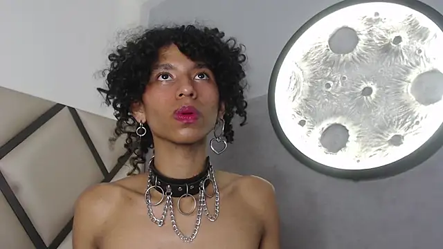 venus-03 - Venus-03's free webcam