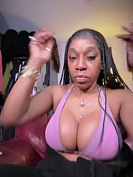 Kennady_Buxum_Goddess