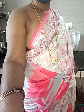 Tamil-hotwife's live cam