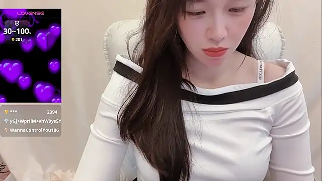 美女Tw_Zoella在线直播