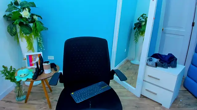 ViictoriiaSaenz webcam