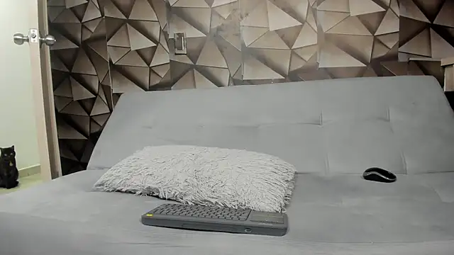 Latino_stud4u webcam