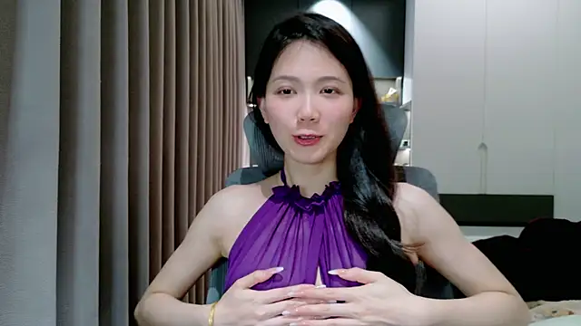美女yourqiqi66在线直播