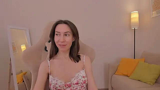 GoodGlamorGirl webcam