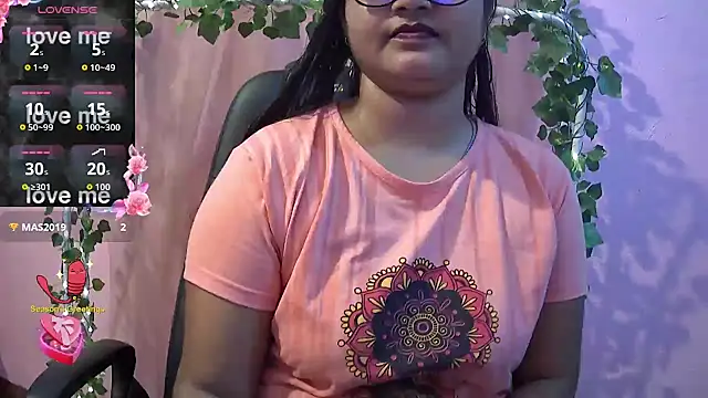 pari-new - Pari-new's free webcam - UK Sex Cams