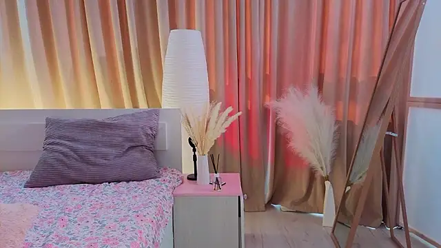 avrillemell - AvrilLeMell's free webcam - UK Sex Cams