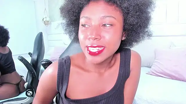 violeta_ruizz webcam