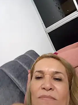 charlotte_milf30 webcam