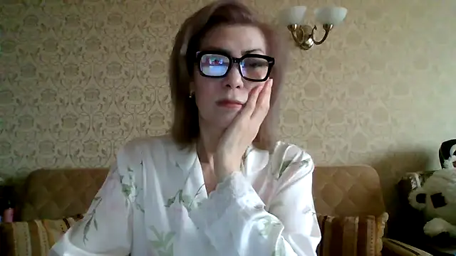 Elegant00Lady webcam