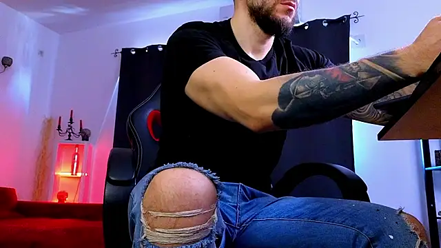 MightyAaron66 webcam