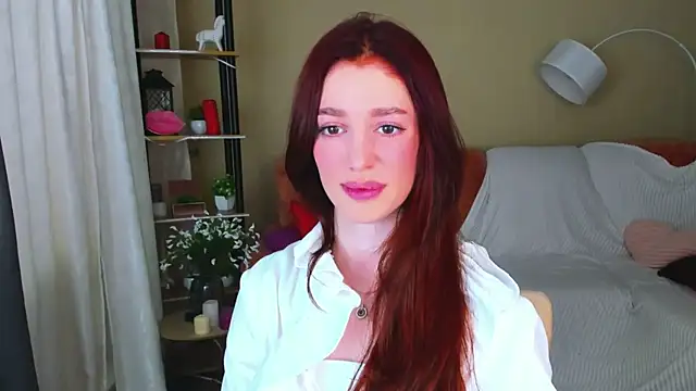 christinaconteeree - ChristinaConteeree's free webcam - UK Sex Cams