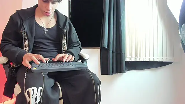 chris_evans27 webcam