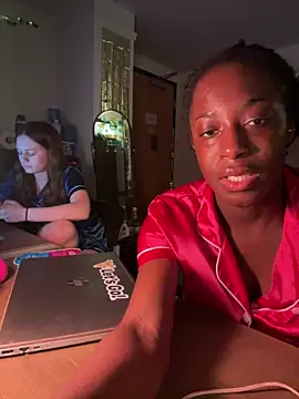 CookiesNcreaming webcam