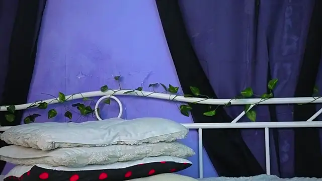 Scarlettsrorm webcam