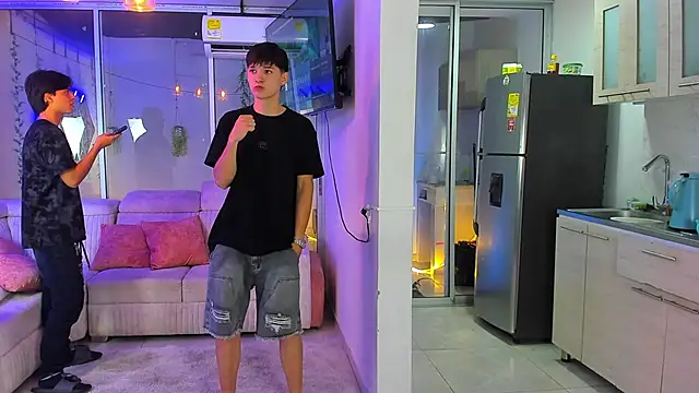 Houseofwarrios webcam