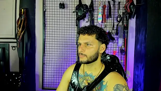 Twisted_Fantasy webcam