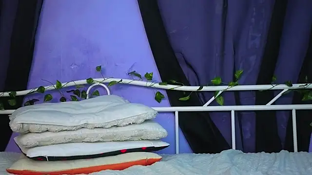 Scarlettsrorm webcam