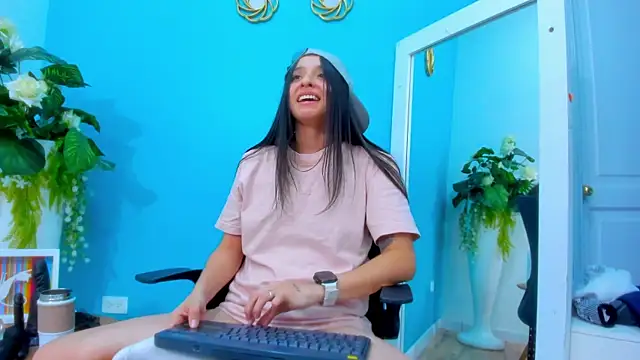 ViictoriiaSaenz webcam