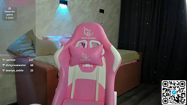 Betty_Andrews webcam