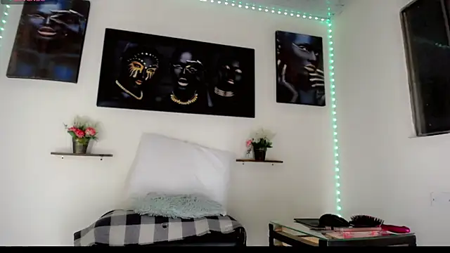 NathalialLooes webcam