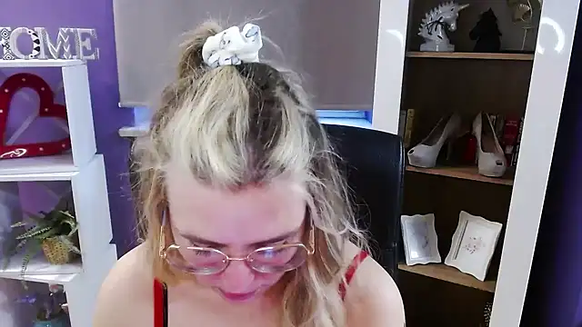 zoey_erotic - Zoey_Erotic's free webcam