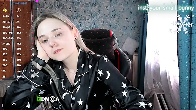 Your_small_bunny webcam