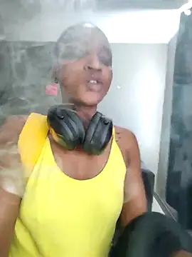 FreakySag_8888 webcam