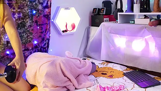 25sweetlilbunny webcam