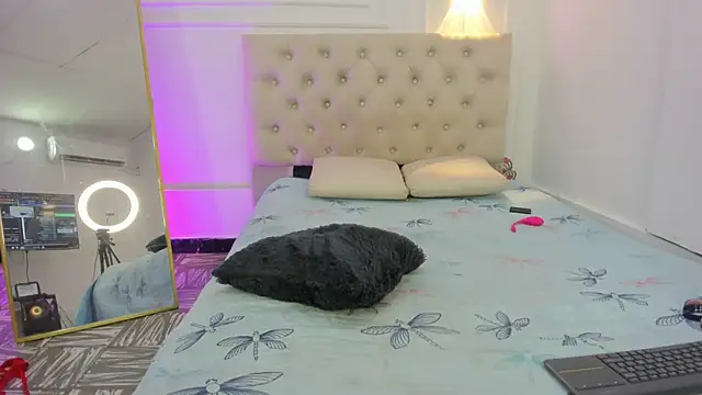 charlotte_dante212 webcam