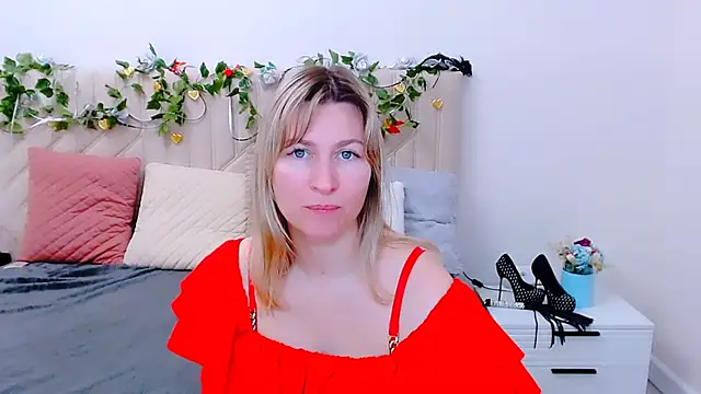 Incredible_Ariela webcam