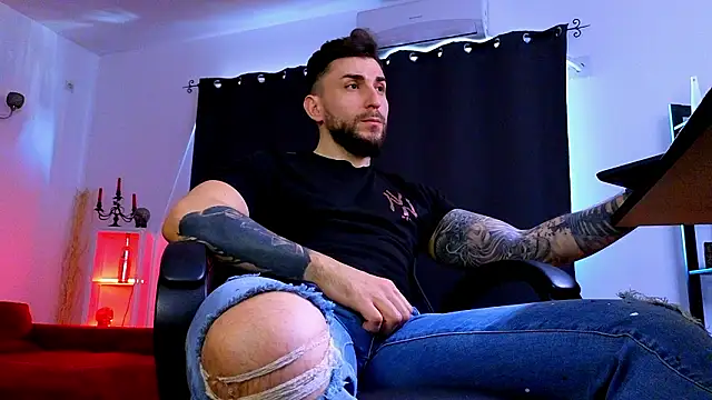 mightyaaron66 - MightyAaron66's free webcam