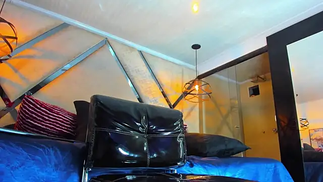 SantiagoHincapiie webcam