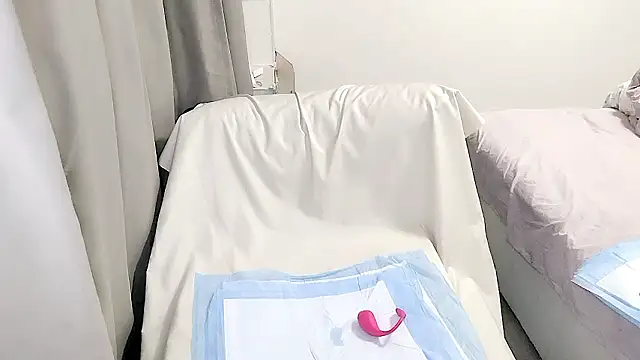 美女XiXi-9999在线直播