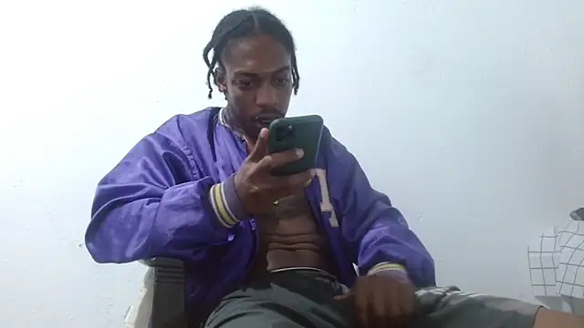 Larry-n-clouds webcam